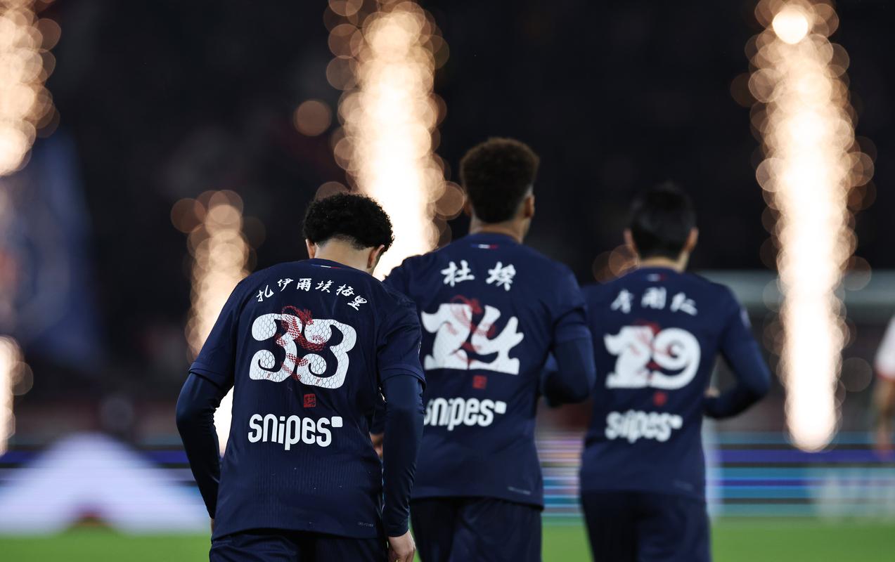 什么情况？西海岸男女足分别被处以转会禁令，但FIFA网站又说只适用于女足（信息矛盾？西海岸男女足遭转会禁令，FIFA官网却称仅针对女足）