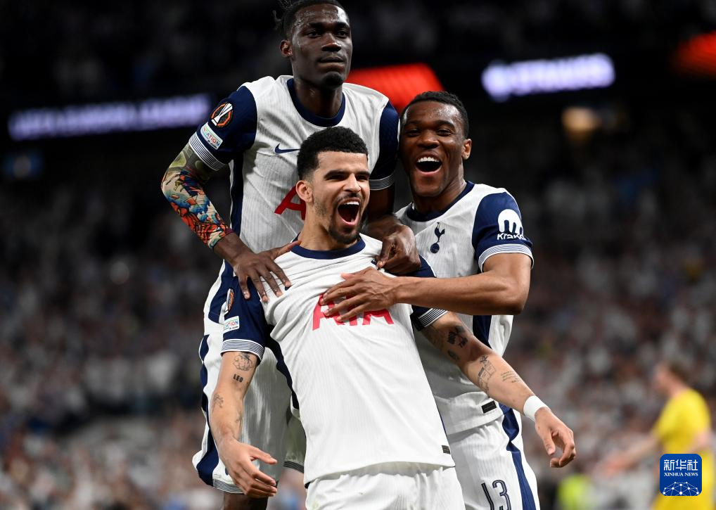 前裁判：布鲁日球员确实对什琴斯尼犯规了，但后者也存在失误（前裁判：布鲁日球员犯规属实，什琴斯尼亦有失误）