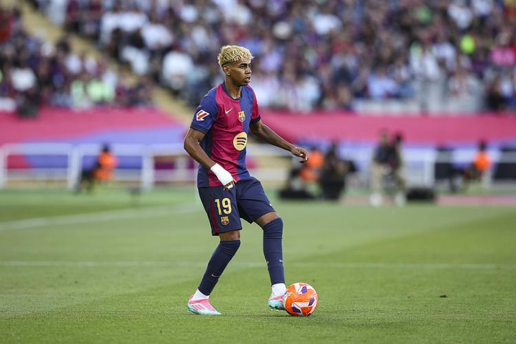 女足莱曼分享家中被盗后一片狼藉：下次请顺便帮我打扫一下（女足名将莱曼晒家中被盗后乱成一团：下次麻烦顺手打扫）