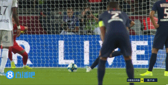 施洛特贝克：吉拉西最近过得确实不容易，但教练一直信任他（施洛特贝克：虽吉拉西近来不顺，主帅对其信任未曾动摇）