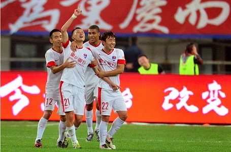 抽签是命运的盲盒，更是心跳的盛宴。12月5日22...（抽签开启命运盲盒，12月5日22点心跳见证）