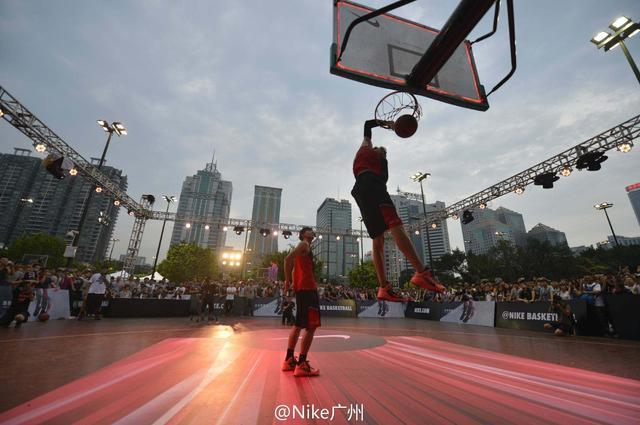 拜仁实现自然年德甲客场不败，为队史第三次（拜仁自然年德甲客场不败，队史第3次达成）