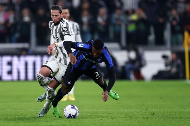 国乒8-4德国！王楚钦不满发挥，孙颖莎力拼每分，混双2人谈防弧！（国乒8-4击败德国！王楚钦自评发挥欠佳，孙颖莎每分必争，混双组合谈防弧圈）