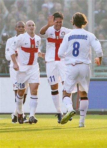 太阳报：阿森纳天价“名宿陪同游”引众怒，票价高达395镑（太阳报：阿森纳名宿陪同参观定价395英镑引发众怒）